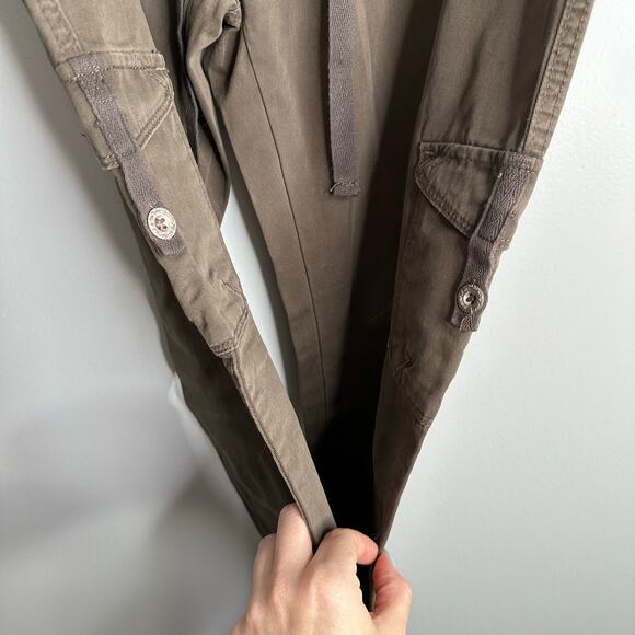 Levi's brown utility pants with cargo pockets size 8 - Picture 4 of 9